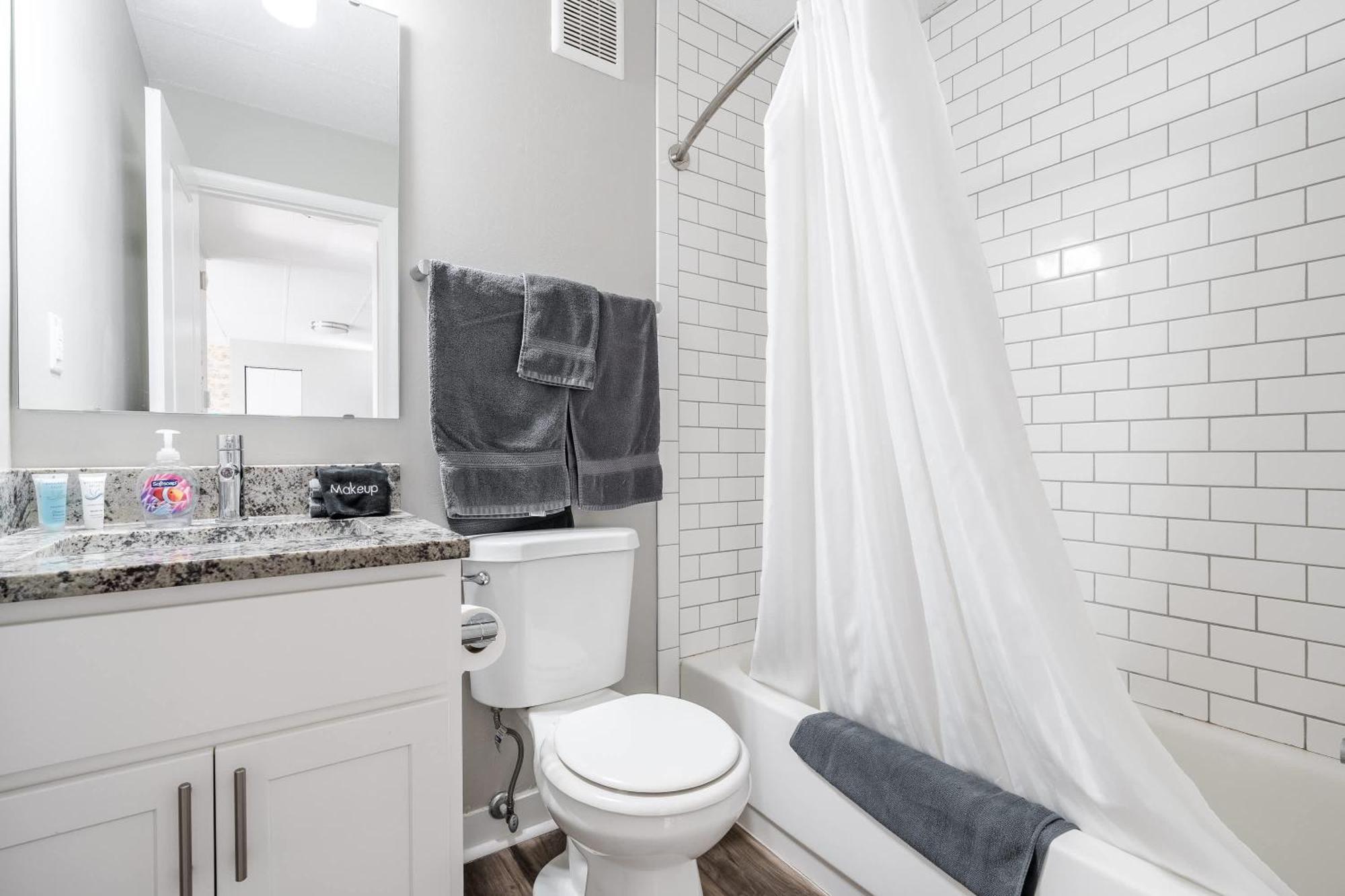 Modern Mass Ave 1Br Apartment With Kitchen Indianapolis Extérieur photo