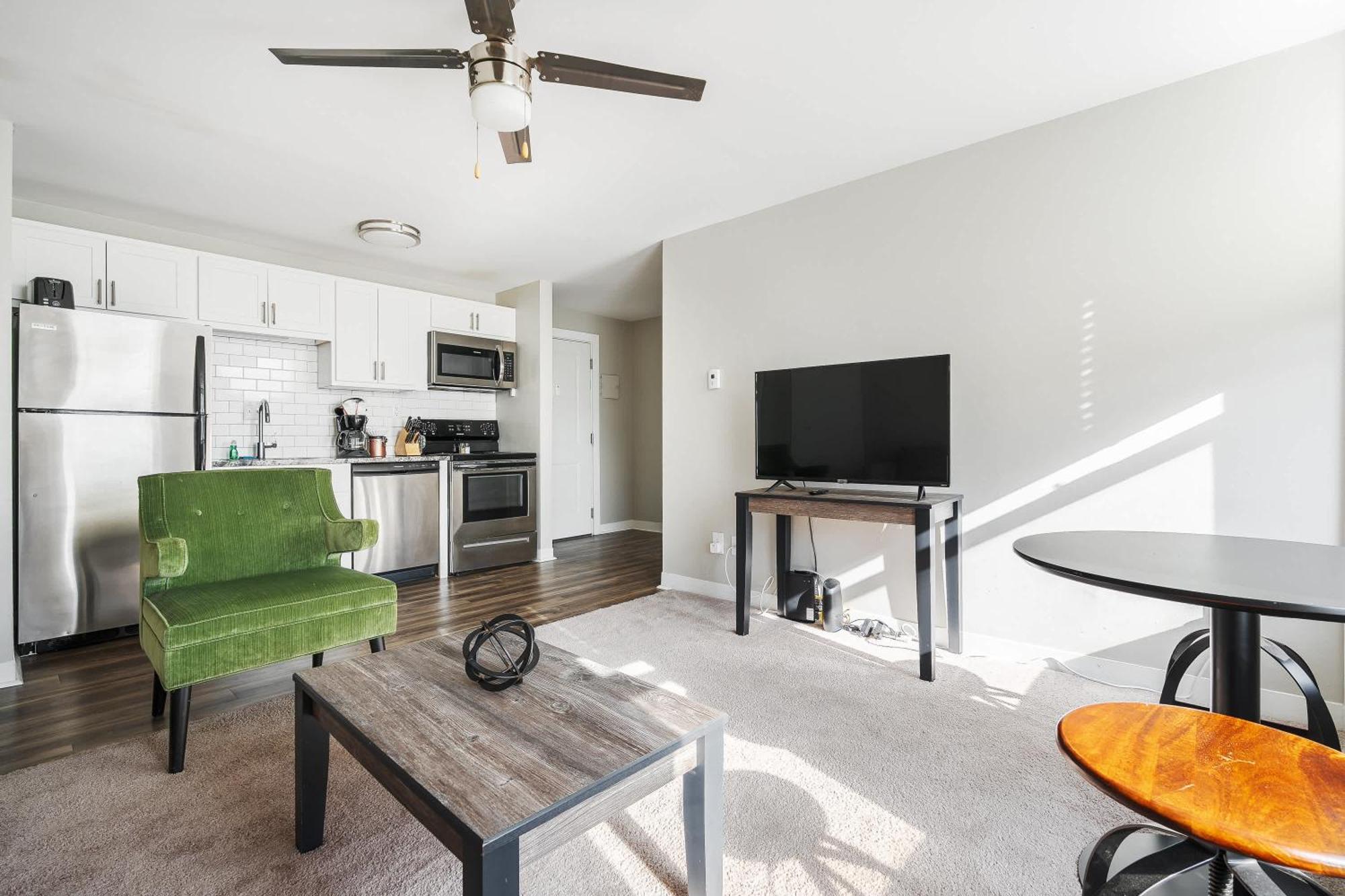 Modern Mass Ave 1Br Apartment With Kitchen Indianapolis Extérieur photo